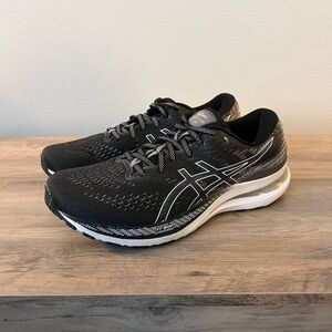 Women’s ASICS Gel Kayano 28. Size 11 Wide
